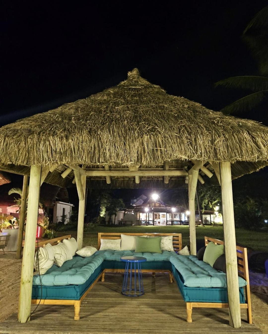 Ocean Villas Apart Hotel Гранд-Бэй Экстерьер фото